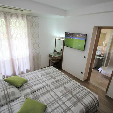 Martina Fur 4 Personen Appartamento Fjesa